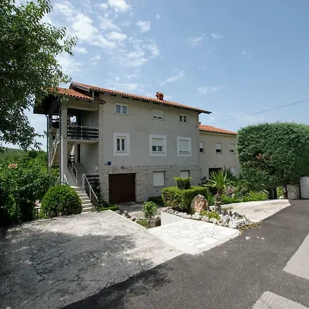 Apartment Frkovic Ledenice