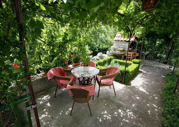 Apartment Frkovic Ledenice