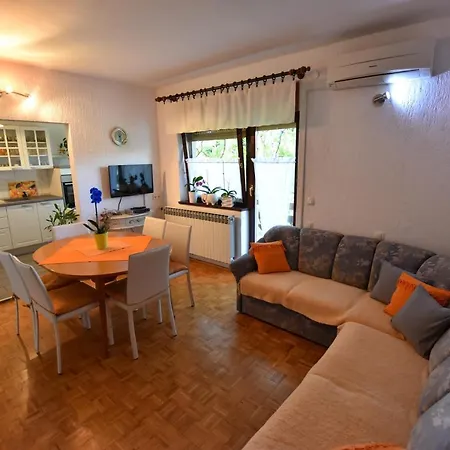 Frkovic Apartment