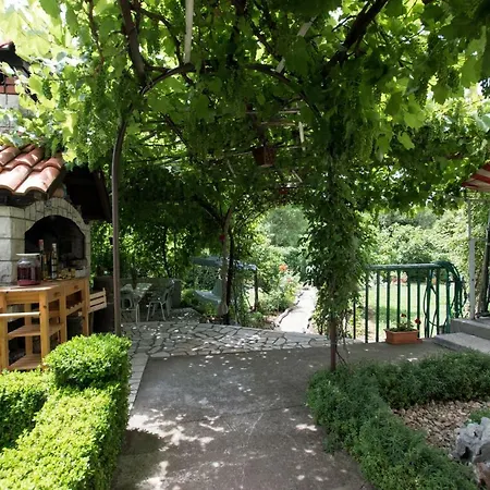 Apartment Frkovic