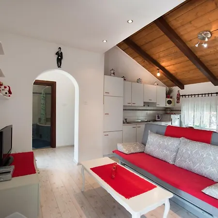 Apartment Frkovic Ledenice