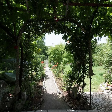 Apartment Frkovic Ledenice